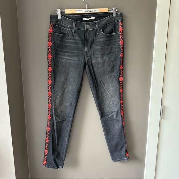 Levi’s 711 Skinny Jean Embroidered Black Denim - Picture 2 of 5